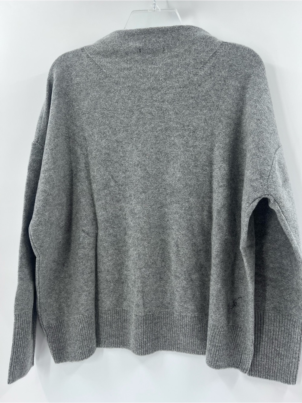 Quince Mongolian Cashmere Funnel Neck Sweater in Heather Grey, size Large. - Picture 11 of 13
